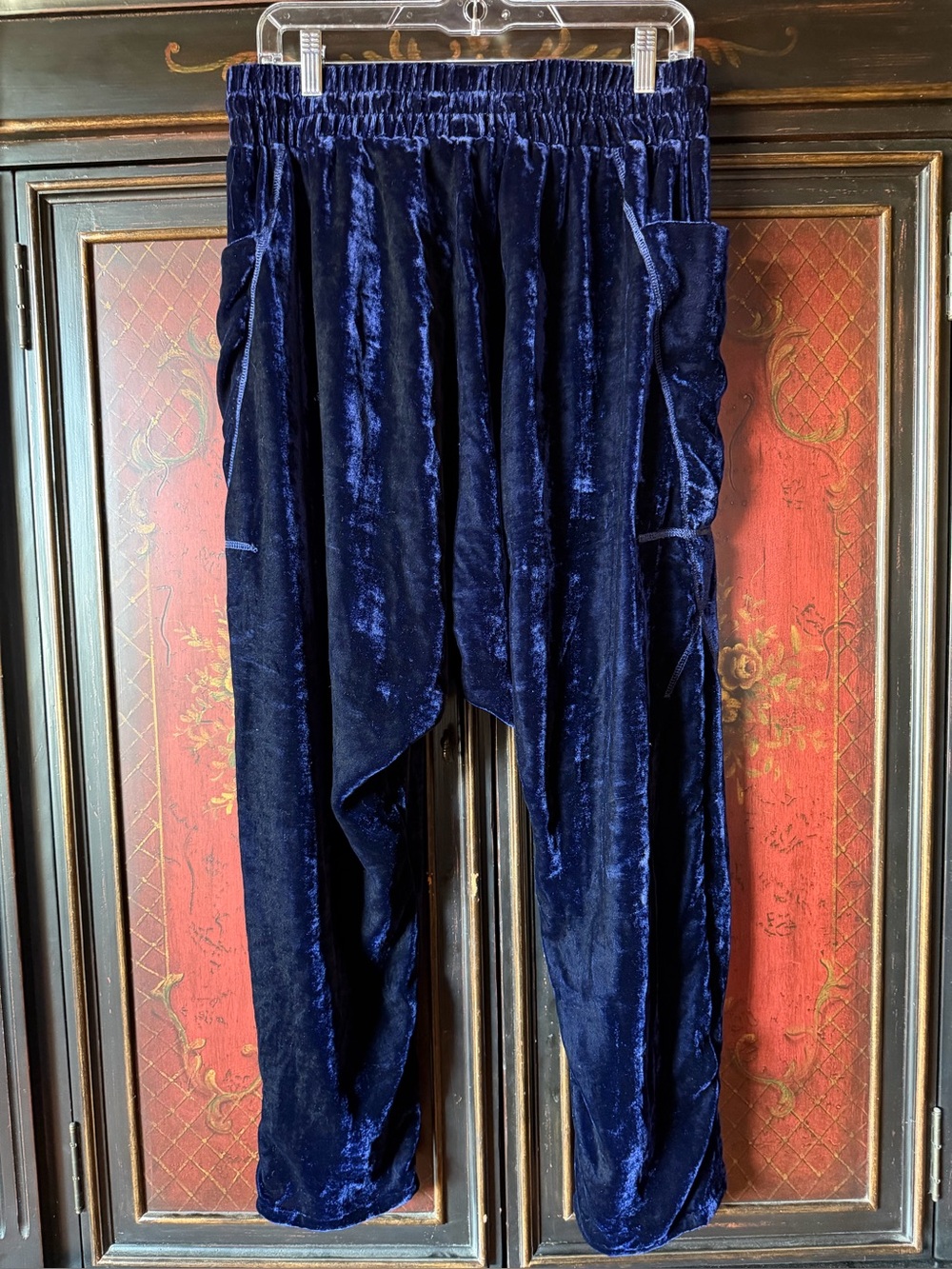 Jaded Gypsy Women's Moonlight Slouch Velvet Pants - Picture 4 of 12